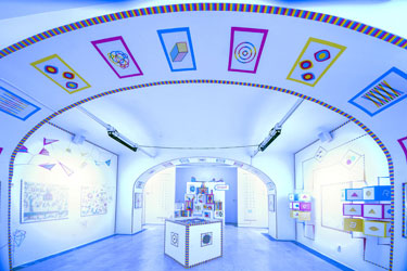 BILDWERK, LWZ,
                  Markus Harthum, Woeishi Lean in Robert Hammerle: Ring
                  Ging Bling